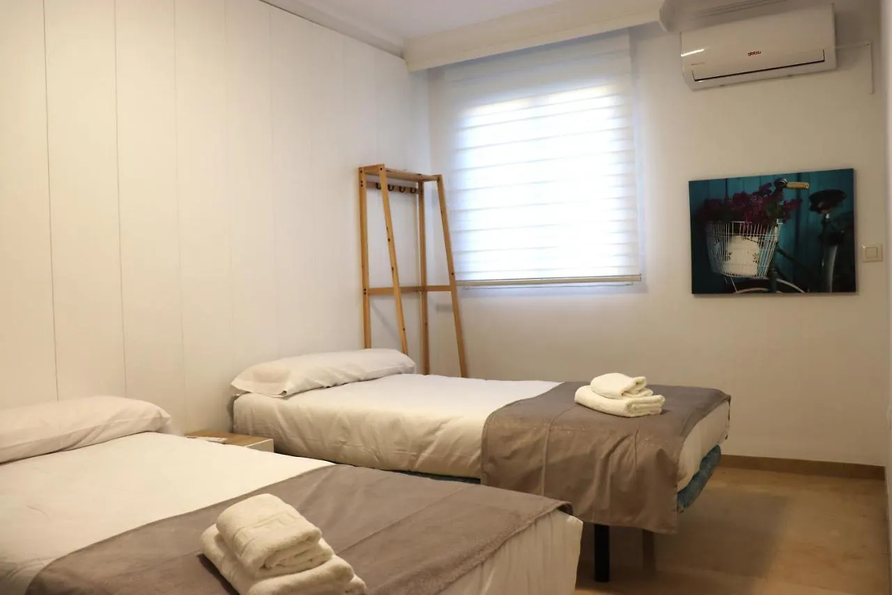 Apartment Nightinsevilla Juglar Free Parking